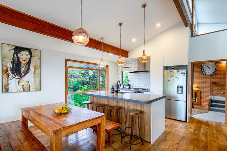 Photo of property in 47 Huia Road, Titirangi, Auckland, 0604