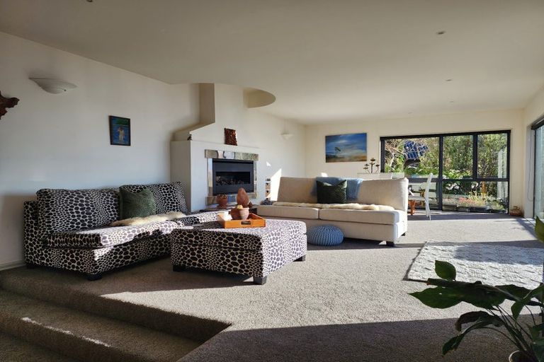 Photo of property in 18 Bay Heights, Governors Bay, Lyttelton, 8971