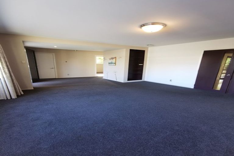 Photo of property in 112 Hamilton Avenue, Ilam, Christchurch, 8041