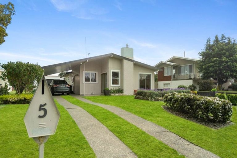Photo of property in 5 Pouwhare Street, Whakatane, 3120