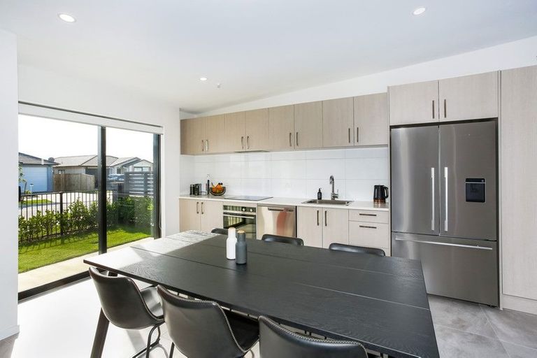 Photo of property in 12 Park Chester Road, Pukekohe, 2120