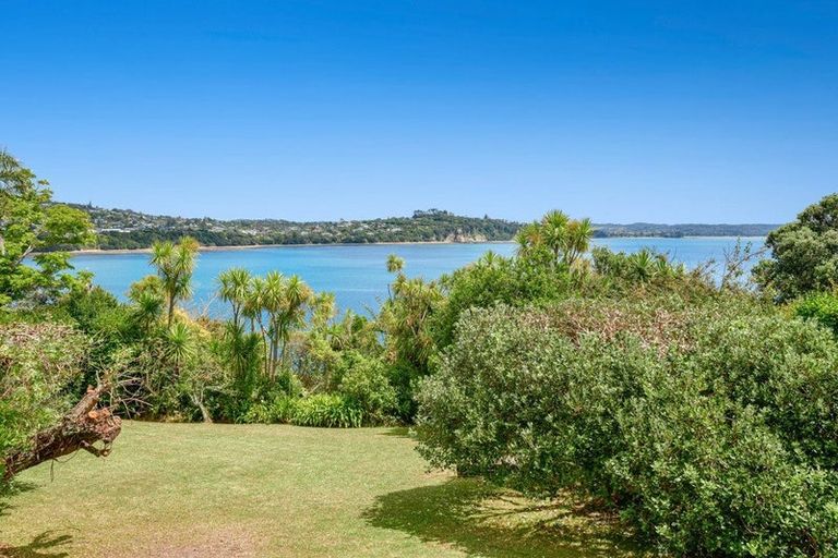 Photo of property in 60 Ardern Avenue, Stanmore Bay, Whangaparaoa, 0932