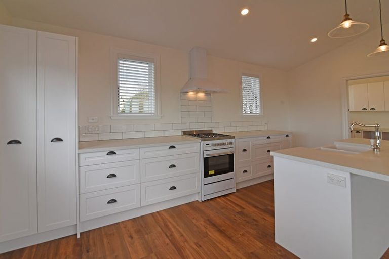 Photo of property in 40 Napier Terrace, Hospital Hill, Napier, 4110