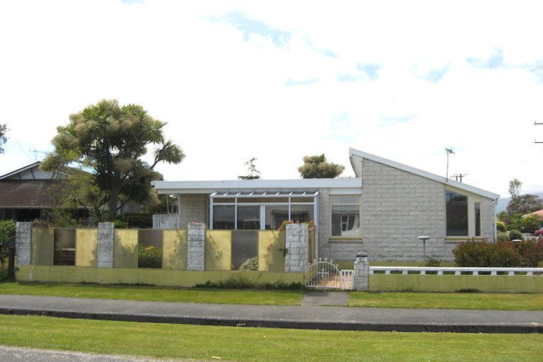 Photo of property in 57 Peel Street, Westport, 7825