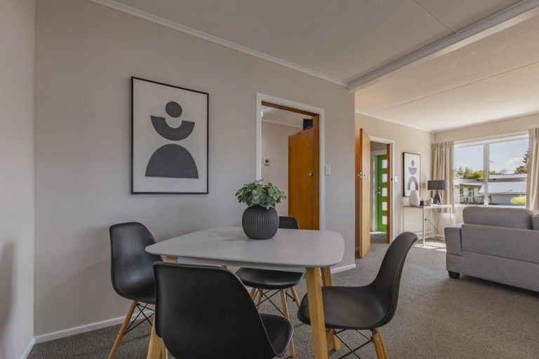 Photo of property in 11 Jull Crescent, Waipukurau, 4200