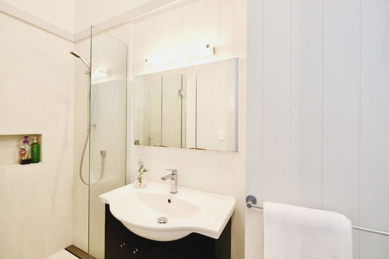 Photo of property in 119a Weatherly Road, Torbay, Auckland, 0630