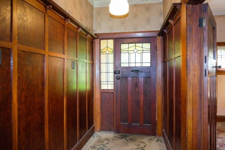 Photo of property in 25 Glenross Street, Glenross, Dunedin, 9011