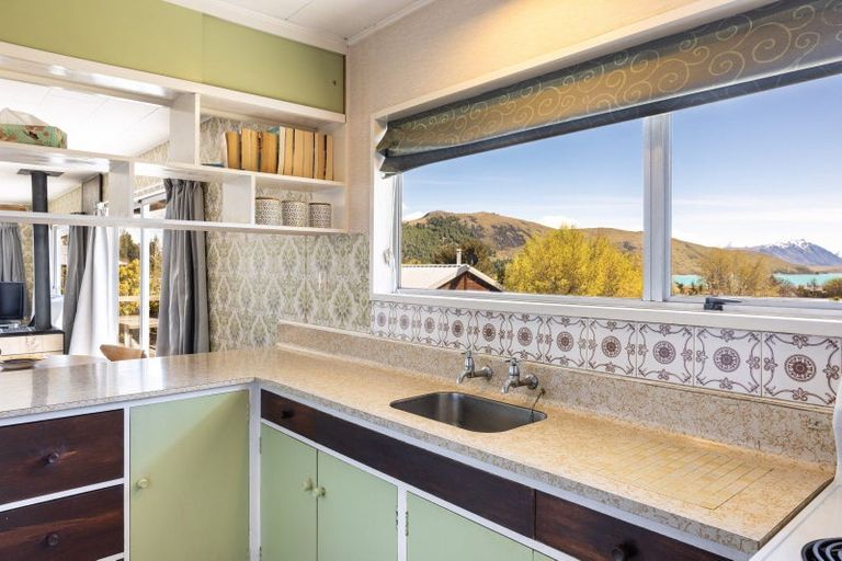 Photo of property in 19 Murray Place, Lake Tekapo, 7999