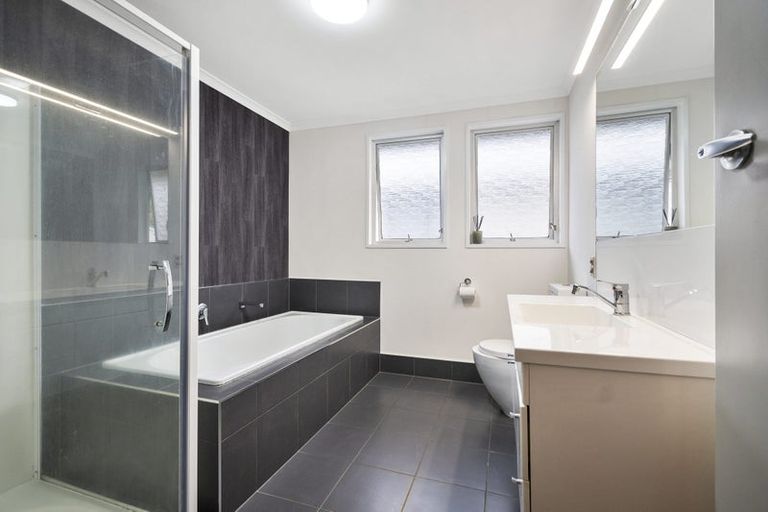 Photo of property in 45 Maxwells Line, Awapuni, Palmerston North, 4412