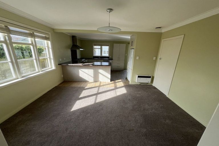 Photo of property in 78 Oxford Street, Tawa, Wellington, 5028