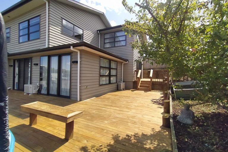 Photo of property in 14 Golden Morning Drive, Albany Heights, Auckland, 0632