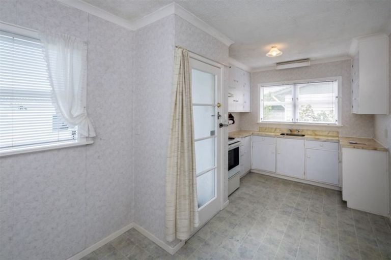 Photo of property in 33 Rugby Street, Levin, 5510