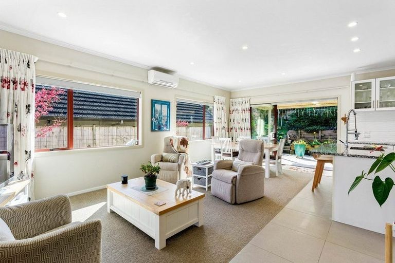 Photo of property in 9 Seafort Lane, Silverdale, 0932