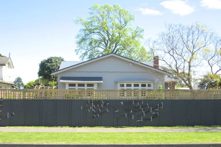 Photo of property in 126 Stout Street, Whataupoko, Gisborne, 4010