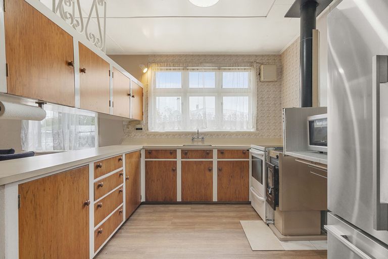 Photo of property in 8 Solway Street, Solway, Masterton, 5810