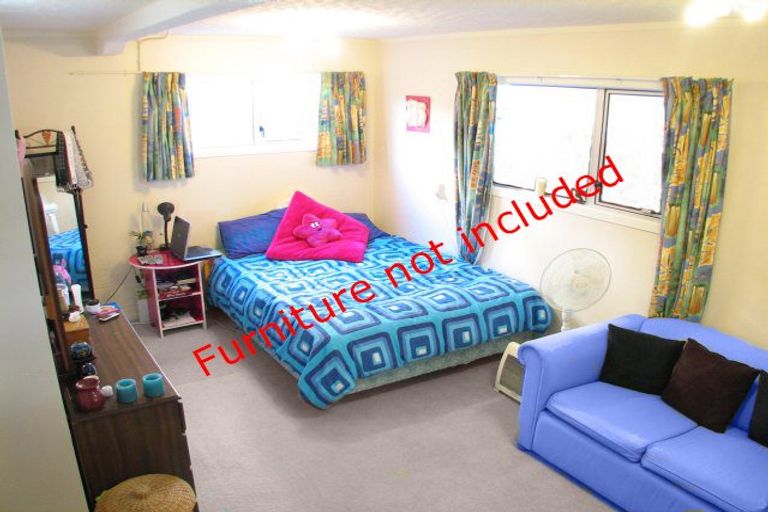 Photo of property in 35 Melandra Road, Stanmore Bay, Whangaparaoa, 0932