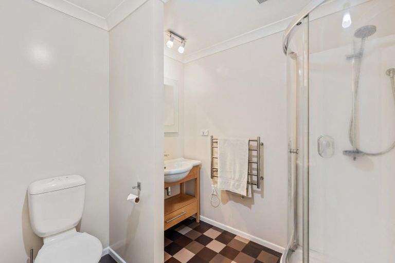 Photo of property in 305 Mangorei Road, Merrilands, New Plymouth, 4312