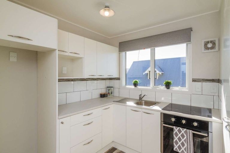 Photo of property in 40a Leighton Avenue, Waiwhetu, Lower Hutt, 5010