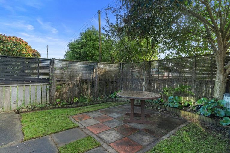 Photo of property in 12 Campbell Street, Leamington, Cambridge, 3432