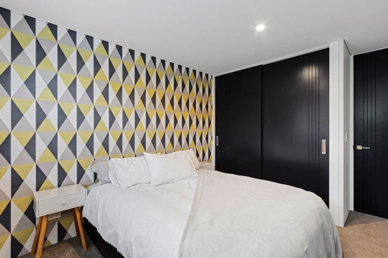 Photo of property in 33 Prestons Park Drive, Marshland, Christchurch, 8083