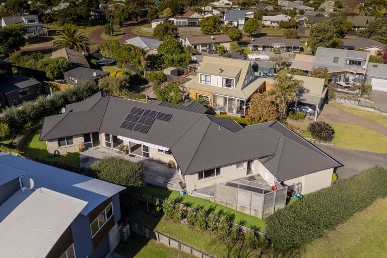 Photo of property in 8 Britannia Dell, Pauanui, Hikuai, 3579