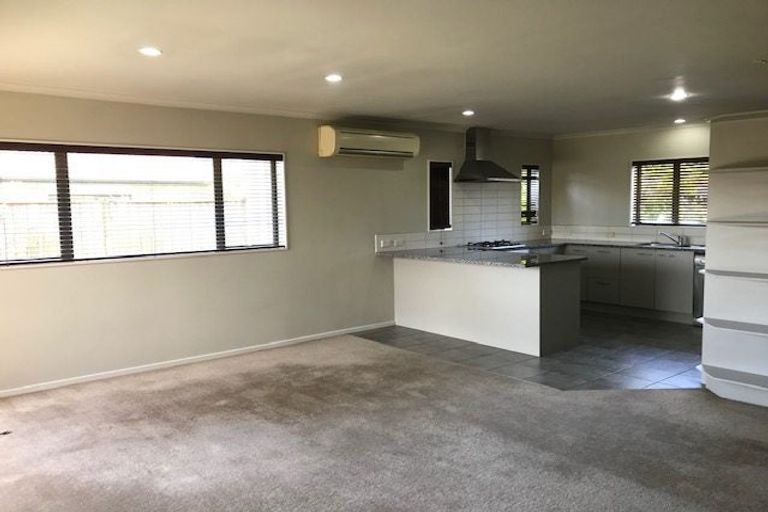 Photo of property in 300 Murphys Road, Flat Bush, Auckland, 2019