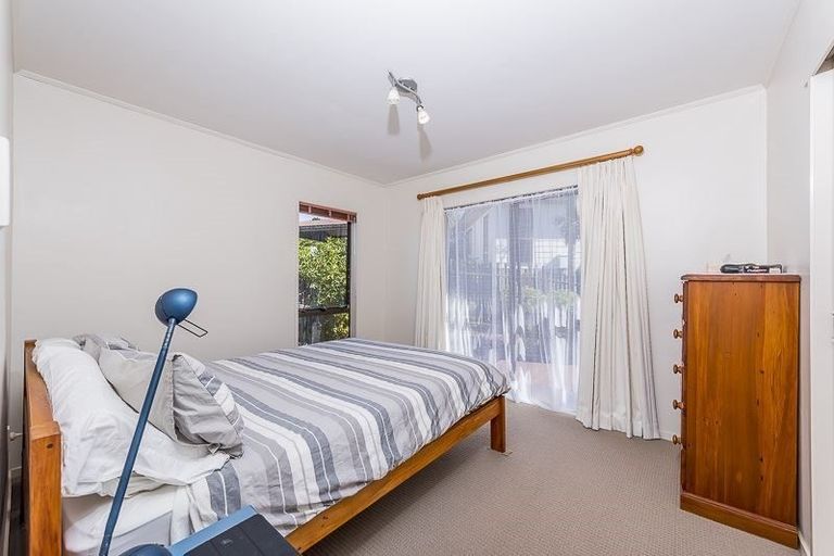 Photo of property in 68 Anich Road, Massey, Auckland, 0614