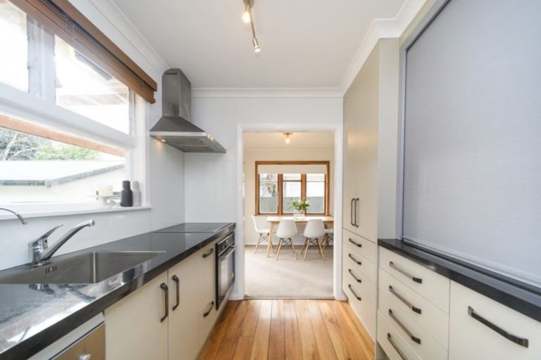 Photo of property in 568 Ruahine Street, Hokowhitu, Palmerston North, 4410