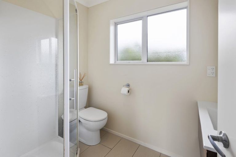 Photo of property in 231 Mark Avenue, Grenada Village, Wellington, 6037