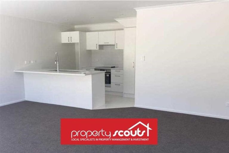 Photo of property in 8 Karauria Lane, Orewa, 0931