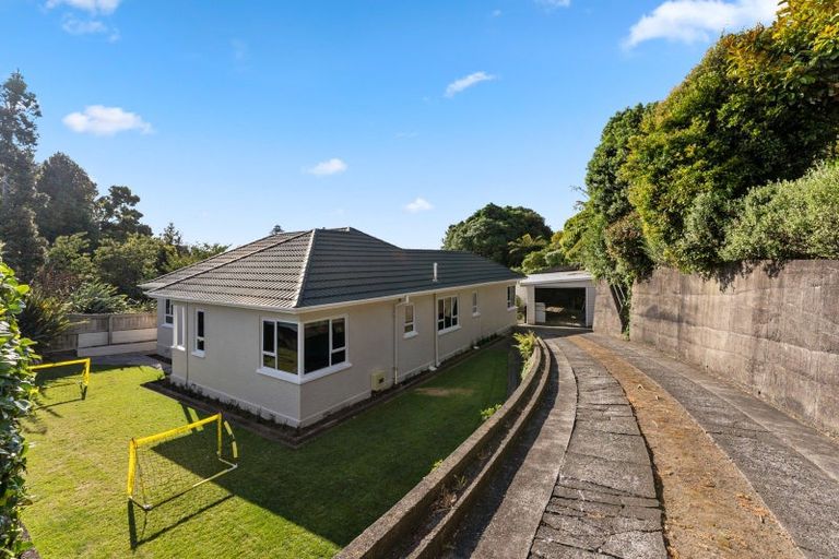 Photo of property in 384 Devon Street West, Lynmouth, New Plymouth, 4310