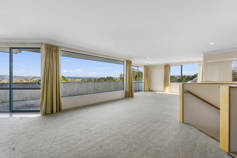 Photo of property in 15 Bell Common Close, Bethlehem, Tauranga, 3110