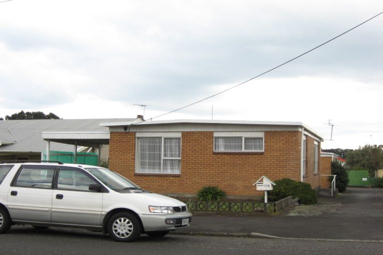 Photo of property in 1/58 Young Street, New Plymouth, 4310