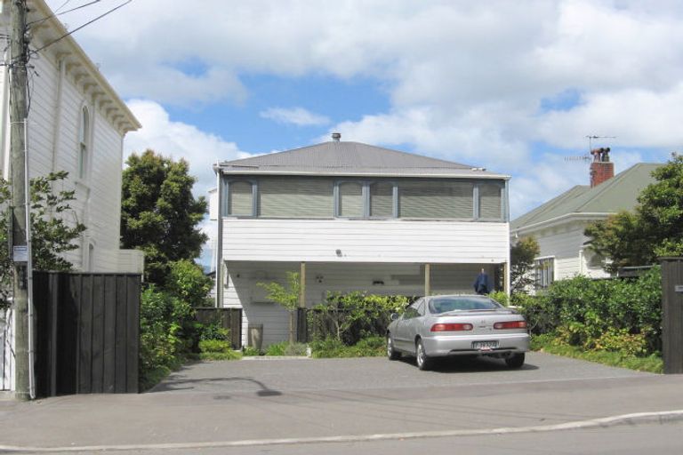 Photo of property in 11 Tinakori Road, Thorndon, Wellington, 6011