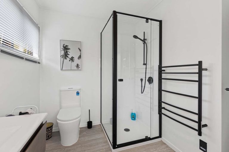 Photo of property in 16 Shelly Beach Road, Shelly Beach, Helensville, 0874