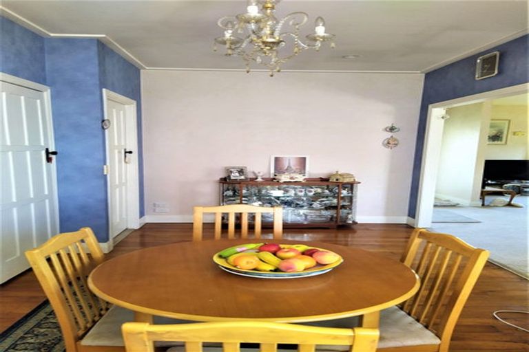 Photo of property in 11 Darlington Street, Ngatea, 3503