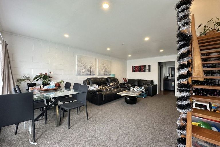 Photo of property in 5b William Booth Grove, Trentham, Upper Hutt, 5018