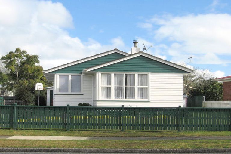 Photo of property in 24 Meadow Park Crescent, Tikipunga, Whangarei, 0112