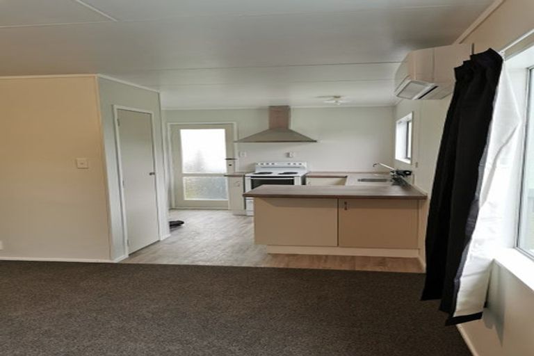 Photo of property in 126 George Street, Hikurangi, 0114