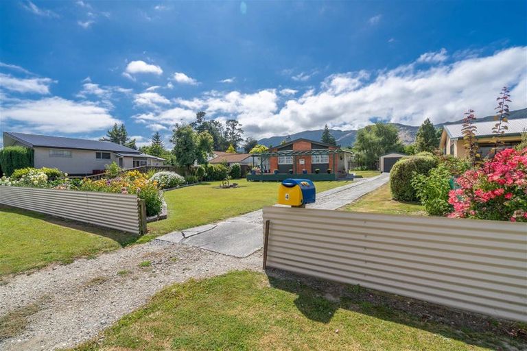 Photo of property in 4 Mill Street, Tapanui, 9522
