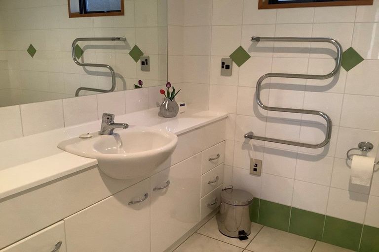 Photo of property in 141 Lakeside Road, Wanaka, 9305