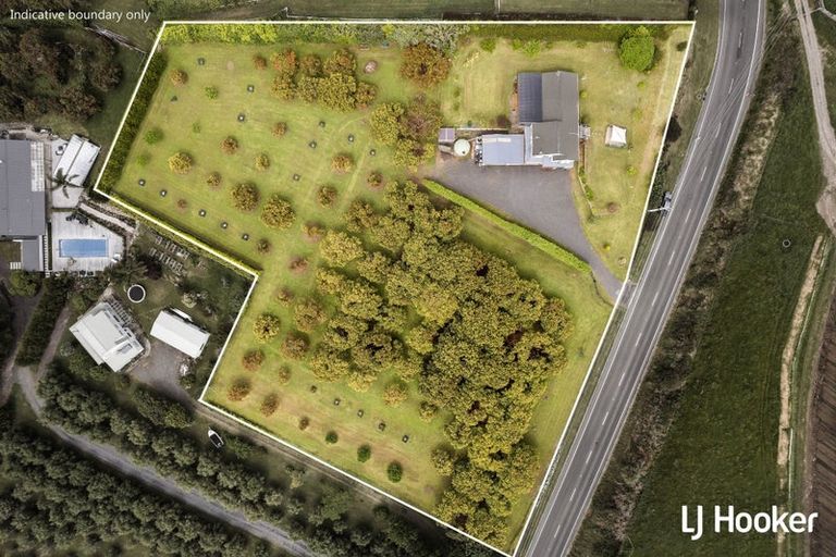 Photo of property in 117 Athenree Road, Athenree, Katikati, 3177