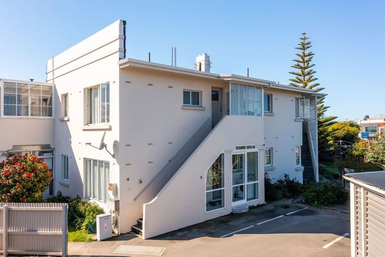 Photo of property in 1-12/48 The Bay Hill, Timaru, 7910