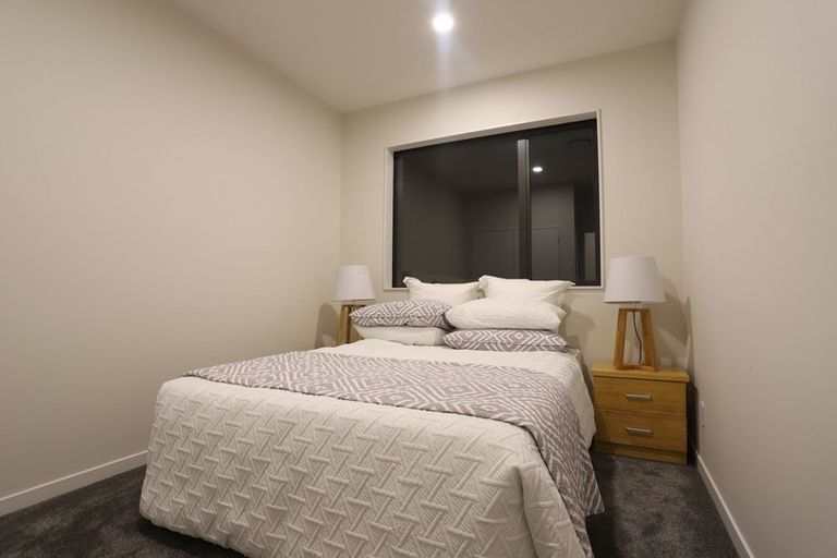 Photo of property in 6 Celestial Crescent, Orewa, 0931