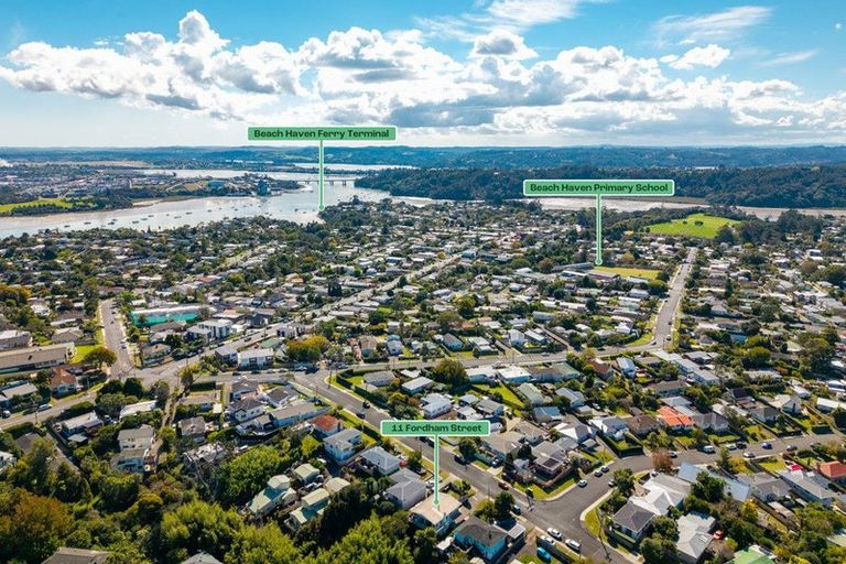 Photo of property in 11 Fordham Street, Beach Haven, Auckland, 0626