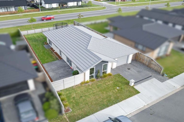 Photo of property in 16 Croydon Street, Woodend, 7610