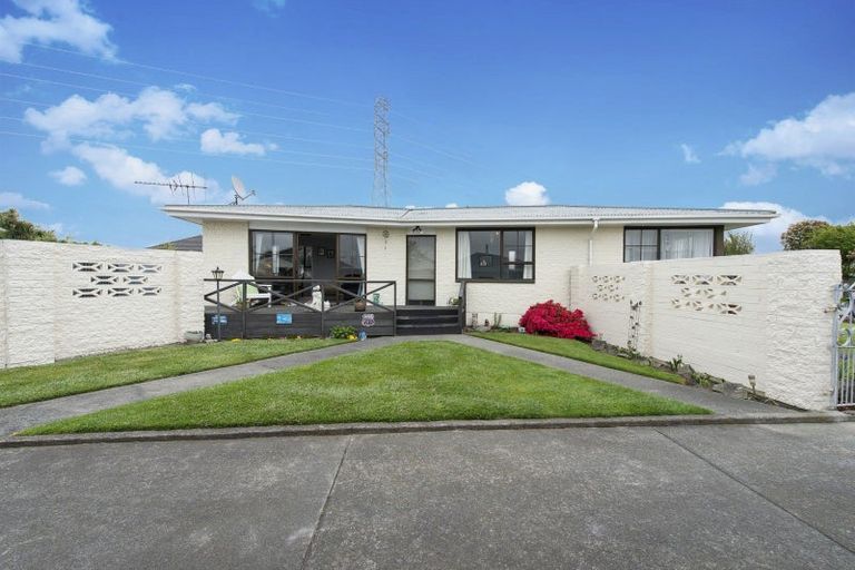 Photo of property in 3 Denise Crescent, Hornby, Christchurch, 8042