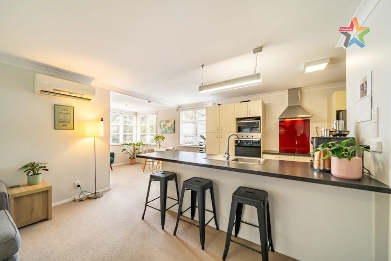 Photo of property in 1 Waldie Grove, Avalon, Lower Hutt, 5011