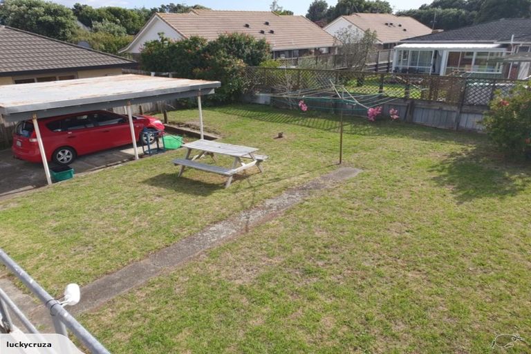 Photo of property in 19 Mahana Road, Paraparaumu Beach, Paraparaumu, 5032