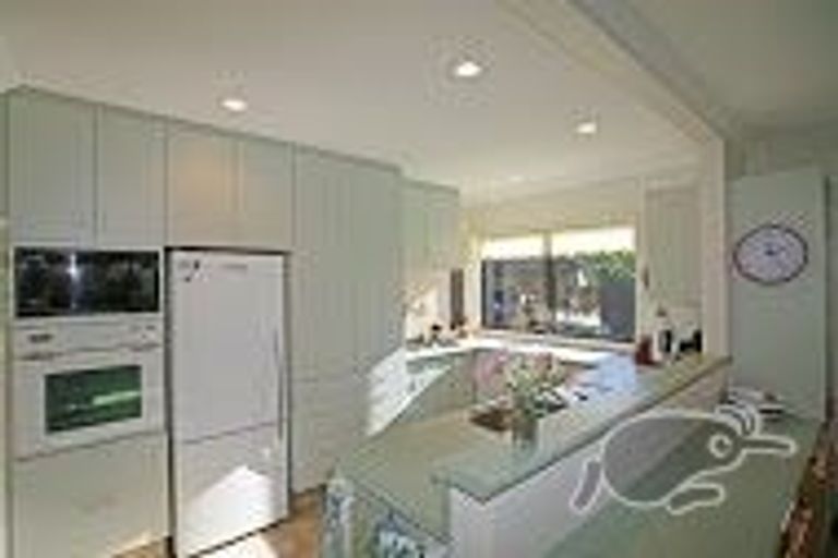 Photo of property in 10b Wedgewood Avenue, Cashmere, Christchurch, 8022